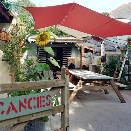 A Pousada Eden'S Yard Backpackers St Austell Exterior foto