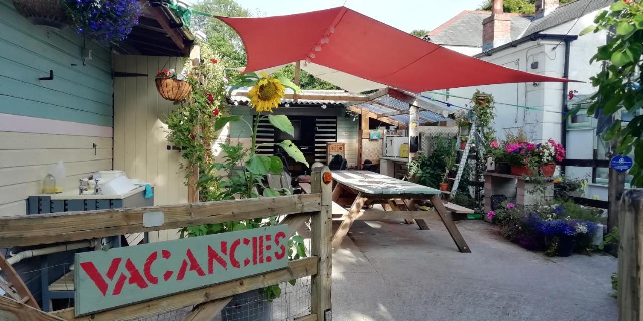 A Pousada Eden'S Yard Backpackers St Austell Exterior foto