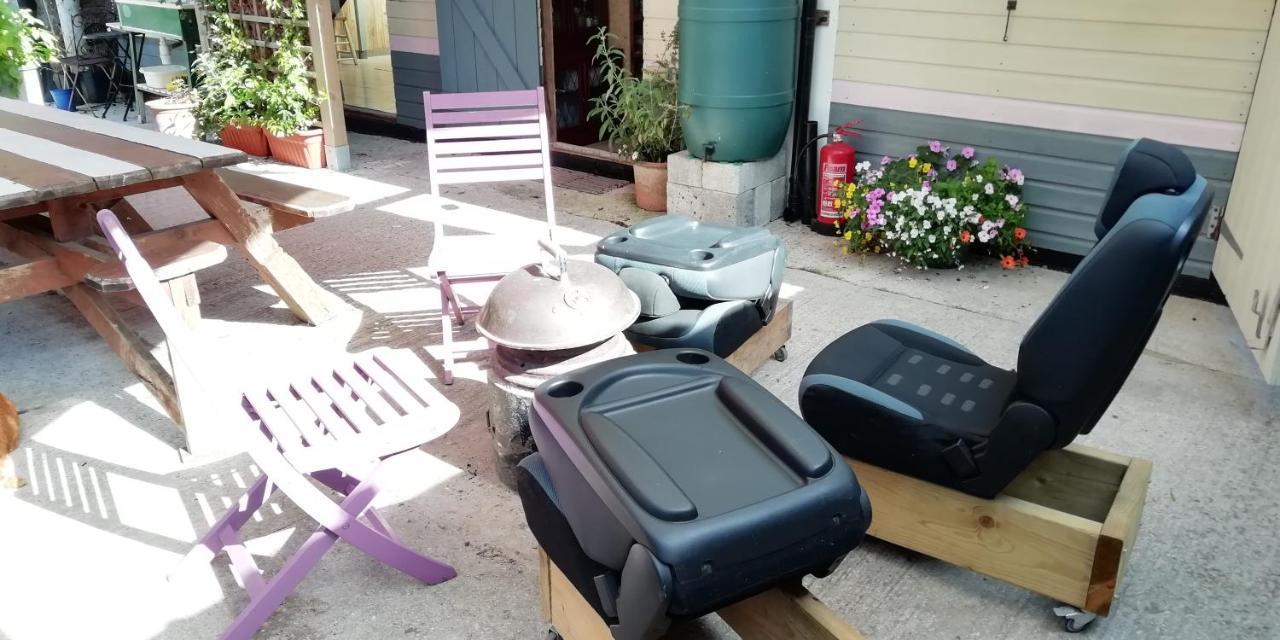A Pousada Eden'S Yard Backpackers St Austell Exterior foto